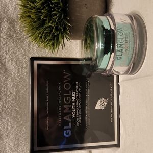 GlamGlow YOUTHMUD® Glow Stimulating Treatment AND Glamglow Moisturetrip